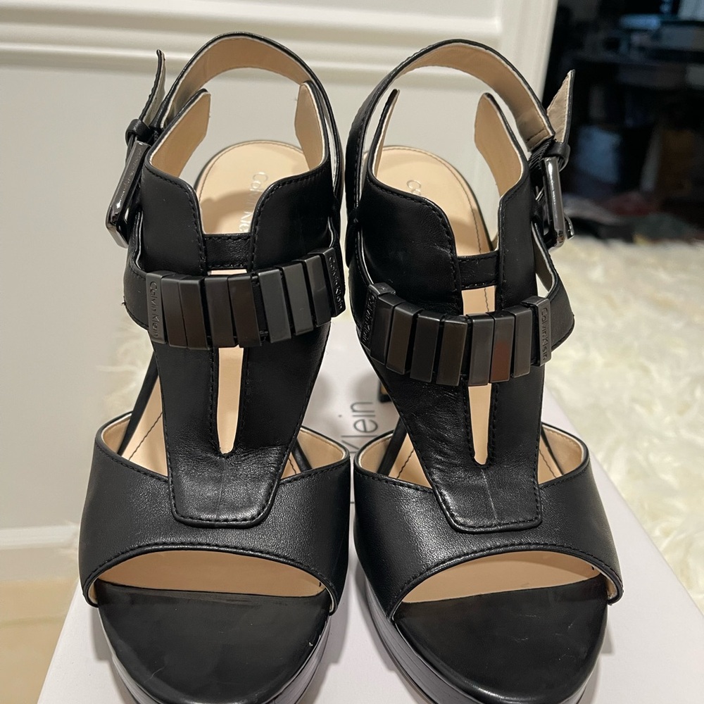 Calvin Klein Black Heeled Sandals with T-Strap